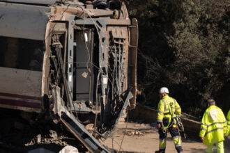 un nou accident feroviar in spania un mecanic mort si peste 30 de raniti mae nu sunt romani printre victime 6970a9a58f663