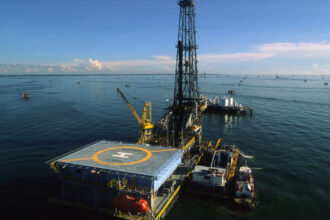 venezuela face primul pas pentru deschiderea exploatarii petrolului de catre companii private 697295b9b0384
