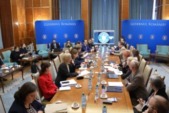 video a doua reuniune a comitetului pentru analiza si revizuirea legislatiei din domeniul justitiei iata ce s a discut azi la palatul victoria 6967e20d5998e