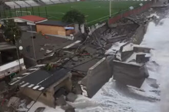 video cel mai mare val observat vreodata in marea mediterana ciclonul a lasat in urma pagube de 700 milioane euro pe coastele din italia 6973c48127585
