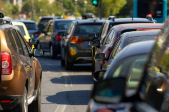 video cum arata noua formula de calcul a impozitului pentru masini taxe de zece ori mai mari pentru autoturismele hibrid in 2026 695fddecbd85a