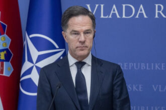 video mark rutte il lauda din nou pe donald trump dar evita subiectul groenlanda face lucrurile potrivite pentru nato 696515d7557e0