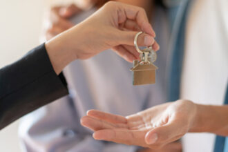 video orasul surpriza in care s au marit preturile la locuinte specialistii anunta schimbari pe piata imobiliara in 2026 695cd174e2736