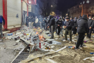 video regimul iranian blocheaza accesul la internet si telefonie la nivel national in timp ce protestele s au soldat cu 45 de morti 69609f3854b86
