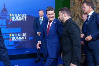 volodimir zelenski anunta ca a vorbit cu nicusor dan despre proiecte energetice comune este crucial sa le realizam pe toate 697cf7bdd0941