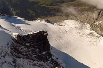 alpinist judecat dupa ce si a lasat iubita sa moara pe cel mai inalt munte din austria gestul care i a scandalizat pe procurori 69960b00e165d