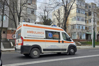 ambulanta cu pacient in stare critica implicata intr un accident rutier aproape de gara constanta o asistenta a fost ranita 69940c87202e8