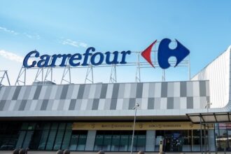 carrefour isi vinde operatiunile din romania catre paval holding 698d893e467c1