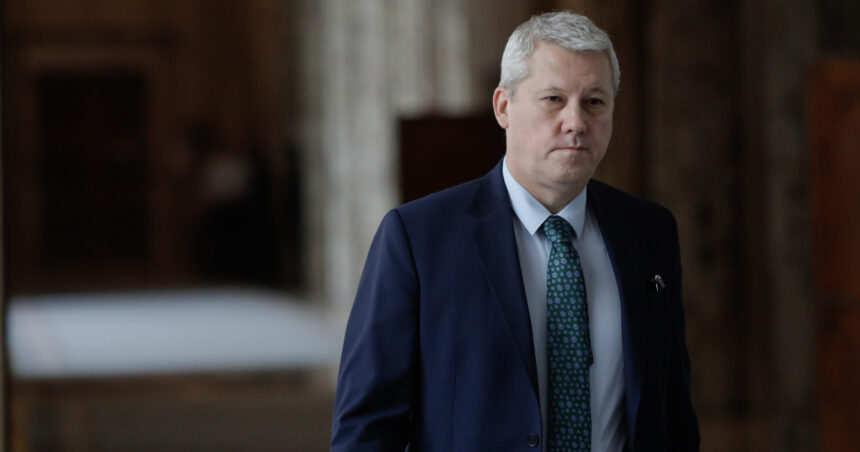 catalin predoiu ministrul de interne il contrazice pe raed arafat limitarea accesului minorilor la retele sociale nu e solutia 697f50b507b22