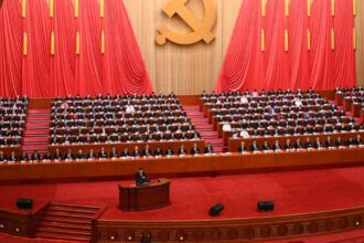 china a demis noua oficiali militari inaintea unei reuniuni a partidului printre ei comandantii marinei si ale fortelor terestre 69a166ad8f4ec