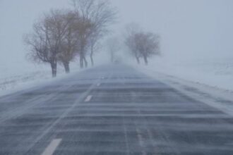 constanta peste 200 de apeluri la 112 din cauza viscolului 80 de masini deblocate din nameti 69961e8a92133