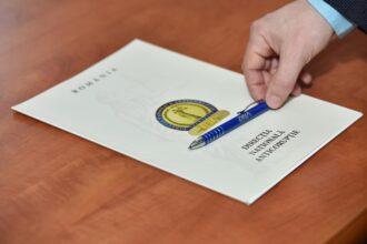 cristian radulescu directorul grup feroviar roman plasat sub control judiciar pe cautiune dna il acuza de dare de mita 698312ff46034