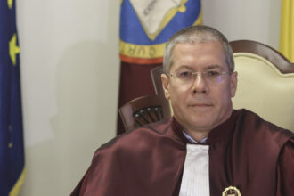 de ce intarzie decizia ccr privind pensiile magistratilor judecatorul dacian dragos este o lege mai greu de analizat 69851c51604ba