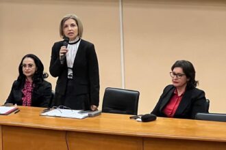 foto iata ce le a transmis prof claudia portase sefa isj constanta managerilor scolari la prima sedinta pe acest an cu noua conducere au participat peste 180 de directori 699b4931cf191