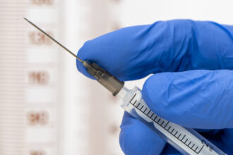 gandirea pozitiva ar putea stimula raspunsul imunitar la vaccinuri sustin oamenii de stiinta un instrument complementar 697f541f920c1