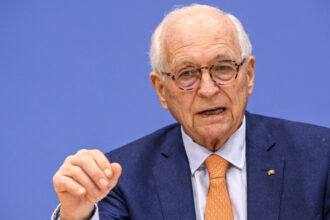 germania ar putea ceda poloniei tancuri sau un submarin drept reparatii morale pentru al doilea razboi mondial 69924441bf272