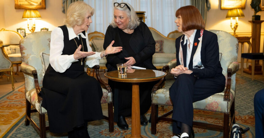 gisele pelicot a fost primita la londra de regina camilla care s a declarat socata de calvarul prin care aceasta a trecut 699cbeca7e0d0