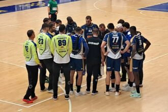 handbalistii de la csm constanta au inceput returul cu un nou esec in sala sporturilor 698a288038d7d