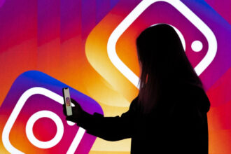 instagram ii va avertiza pe parinti daca un adolescent vorbeste de sinucidere cand va fi implementat sistemul de alerte 69a0a8a2607be