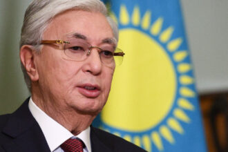 kazahstanul organizeaza referendum pentru o noua constitutie care i ar permite presedintelui sa candideze pentru inca un mandat 698cc281ad957