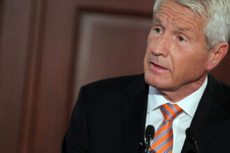 legaturile cu infractorul sexual jeffrey epstein il lasa fara imunitate pe fostul sef al consiliului europei thorbjorn jagland 698cb7f955ec3