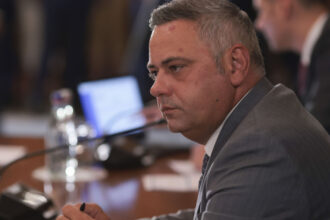 ministrul agriculturii acuzat ca a furat o idee propusa de aur si a prezentat o la bruxelles reactia lui florin barbu 699d9c2d2d8ac