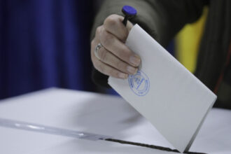numarul cetatenilor cu drept vot inscrisi in registrul electoral a scazut cati romani figureaza oficial ca alegatori 6980de03c107e