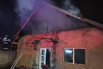 o casa din palazu mare a fost distrusa intr un incendiu 698c3416ca2a3