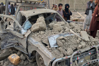 pakistanul a lansat atacuri aeriene asupra unor obiective din afganistan cel putin 18 civili au murit inclusiv copii 699ad29ebfae0