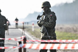 polonia interzice circulatia vehiculelor fabricate in china in jurul unitatilor militare 699631bddc7b1
