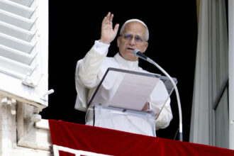 premiera la vatican sfanta liturghie va fi tradusa cu ai in 60 de limbi in timp real 6994491019640