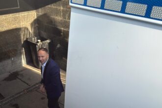 profesorul de religie de la energetic acuzat de pornografie infantila adus la curtea de apel constanta 698b0228380f8