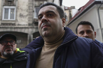 razvan cuc fost ministru psd al transporturilor trimis in judecata de dna in dosarul mitei de la rar 6984d27c53e77