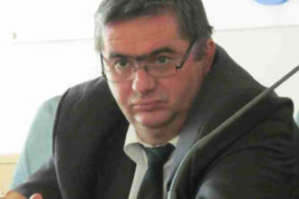 un fost sef al politiei din gorj pensionar special numit la conducerea fabricii de armament sadu explicatiile ministrului economiei 699f4cd41c856