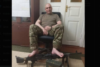 un general rus i a trimis sotiei poze cu urechi taiate ale prizonierilor ucraineni voi aduna o ghirlanda si ti o voi face cadou 699824f58db4f