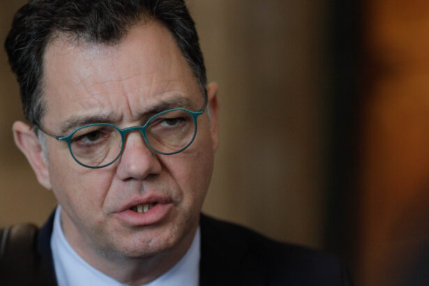 un lider pnl cere demisia secretarului general al guvernului dupa ce a comparat taierile de posturi cu auschwitz 698cecb516404