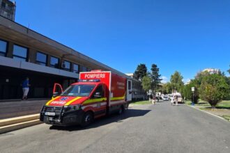 un pieton a fost lovit de un autoturism pe trecerea de pietoni de la campus de pe bulevardul aurel vlaicu 699edec096d32