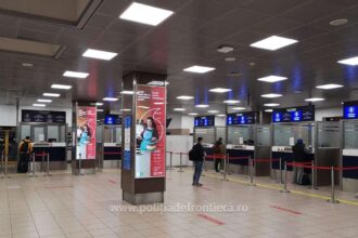 un tanar unchi a vrut sa si scoata din tara nepoata minora cu o procura falsa aparent emisa in constanta cei doi opriti la aeroportul henri coanda 698c93e87ebed