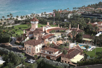 video alerta la resedinta lui donald trump din florida un barbat inarmat a fost ucis de serviciile secrete 699b235ef02bf