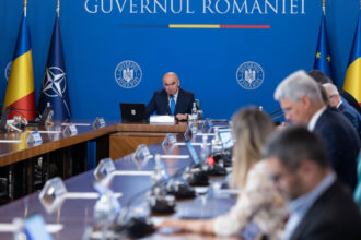 video angajatii guvernului cer urmarirea penala a premierului ilie bolojan si a ministrului cseke atilla ce ii revolta pe sindicalisti 69a06276d4cab