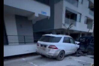 video cu momentul accidentului din mamaia sat cand o ucraineanca a intrat cu masina intr un parapet si intr un contor electric 698c61e64dc23