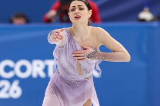 video jo 2026 milano cortina julia sauter reprezentanta romaniei la patinaj artistic a reusit cea mai buna performanta a carierei sale 699844bfc61ab