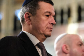 video sorin grindeanu a vizitat sfantul mormant si zidul plangerii romanii sunt respectati la ierusalim pentru ca si au aparat credinta 698372f050f45