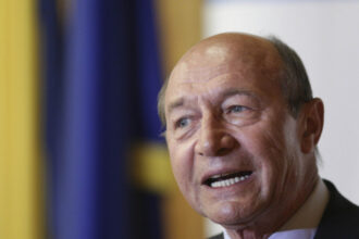 video traian basescu spune care este singurul lucru pe care il poate face nicusor dan in legatura cu actuala criza din coalitie 69a089082e6d2