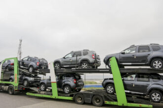 video val de concedieri voluntare la dacia unu din 10 angajati dacia vor fi inlocuiti cu roboti 6983848071a95