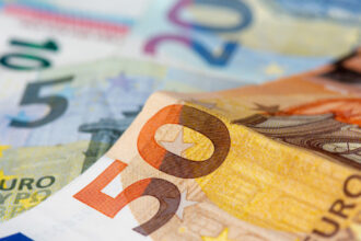 video zi istorica in bulgaria leva a fost retrasa din circulatie euro a ramas singura moneda oficiala 697f623961797