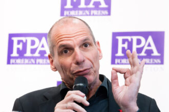yanis varoufakis va fi judecat pentru promovarea consumului de droguri fostul ministru a spus ca a consumat ecstasy acum 36 de ani 69a026c28ead0