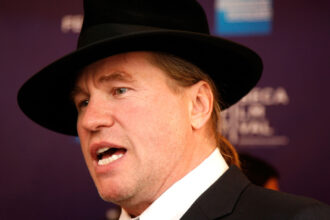 actorul val kilmer inviat cu ajutorul inteligentei artificiale pentru un nou film 69bd5f961a1c8