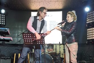 amelia stanescu intre biblioteca scena si energia poeziei contemporane poezia nu este pentru toate gusturile nu este analizabila nici cuantificabila 69c066cece9fc