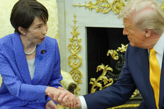 analiza cum a reusit premierul japonez sanae takaichi contrar asteptarilor sa transforme a doua sa intalnire cu donald trump intr un succes 69bdb7b9c3a82